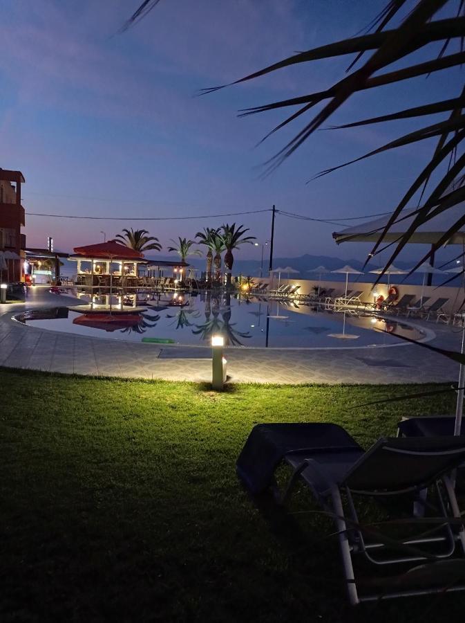 Ninos On The Beach Hotel Roda  Exterior foto