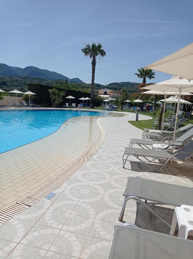 Ninos On The Beach Hotel Roda  Exterior foto
