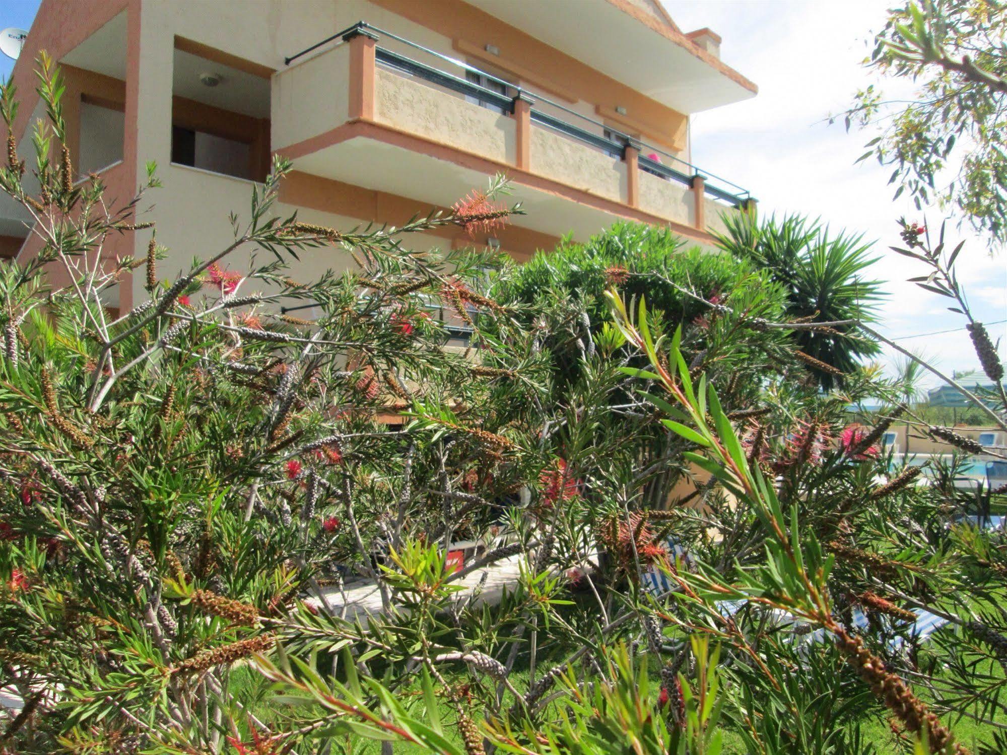 Ninos On The Beach Hotel Roda  Exterior foto